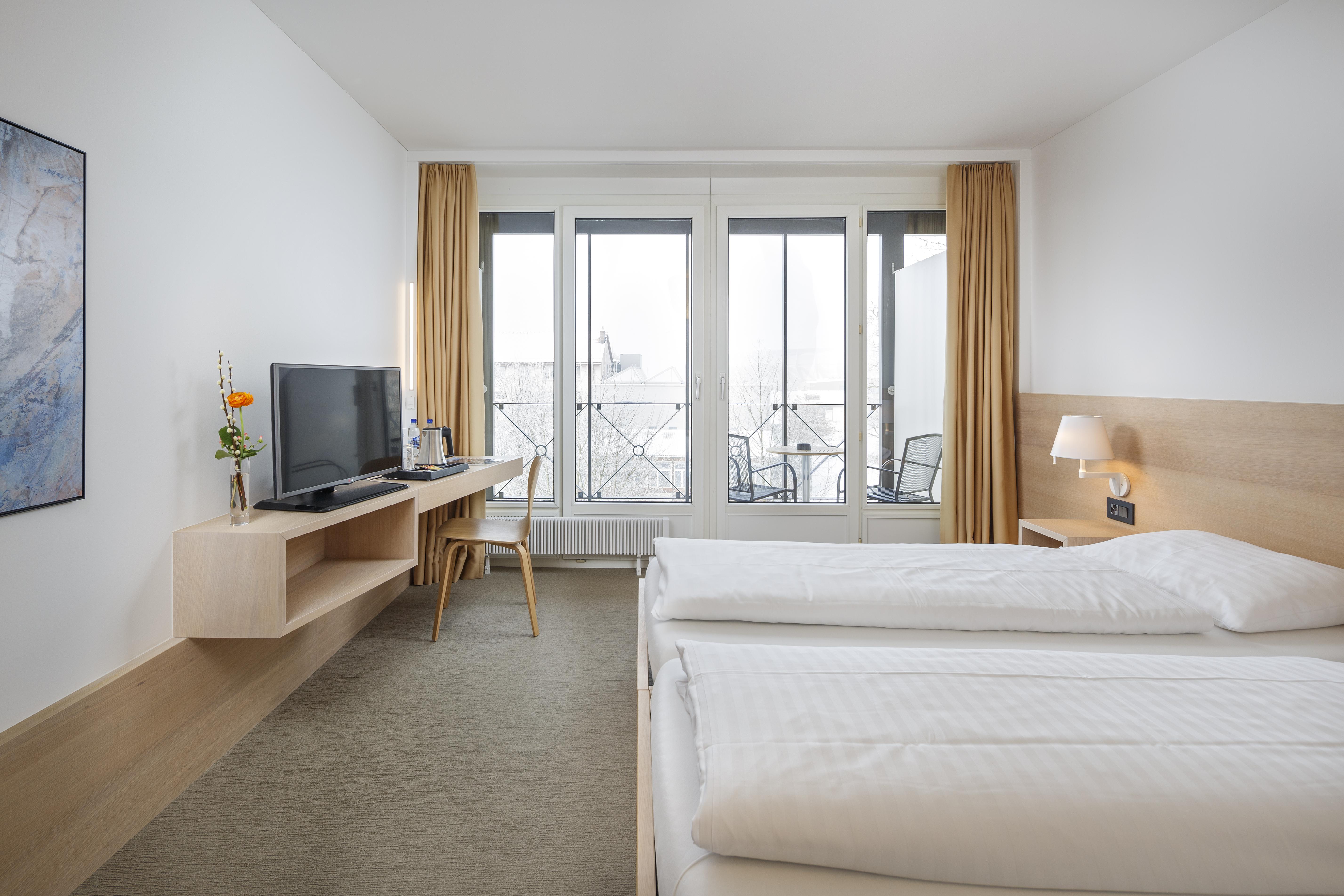 นิวสตาร์ โฮเต็ล Hotel เซนต์กาลเลิน ภายนอก รูปภาพ